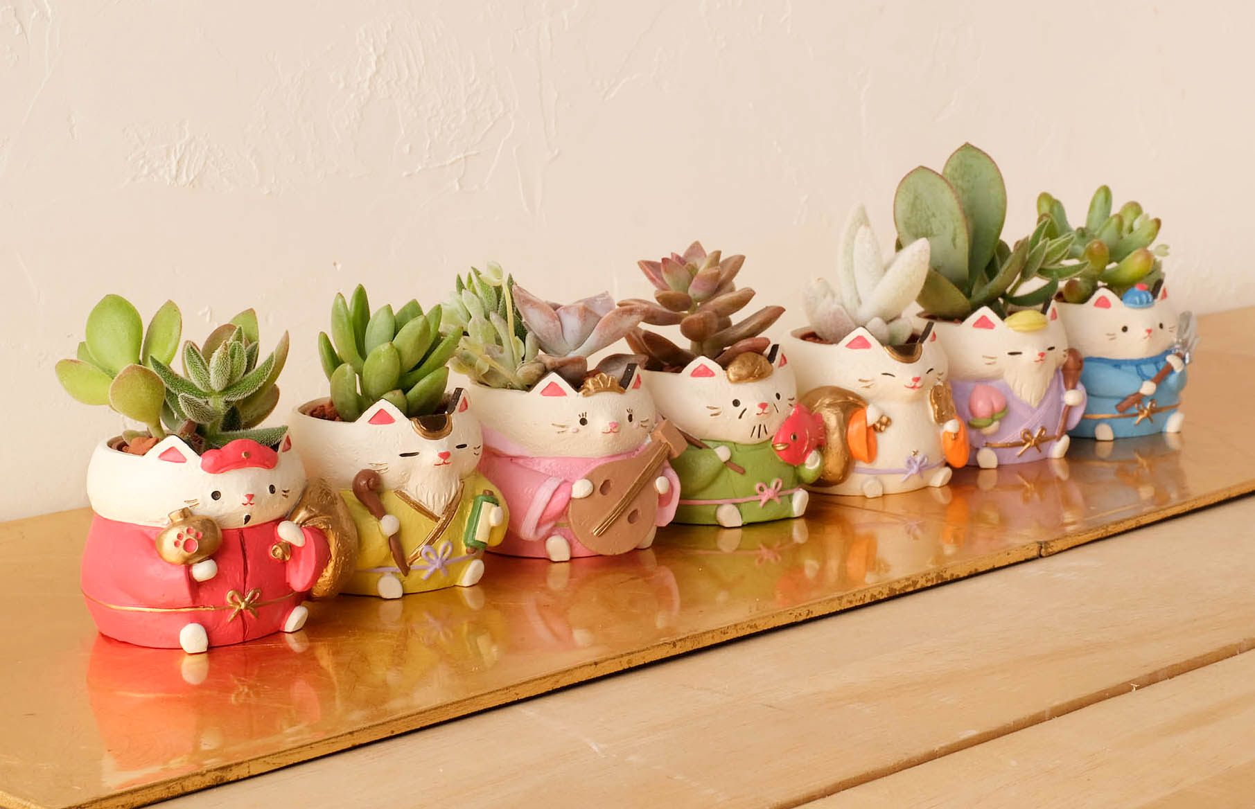 縁起が良い！豪華かわいいリトルレジンポット – 株式会社ケー・イー・アイ